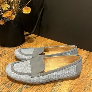 🩵 Blue Woven Loafers – SOUL Naturalizer – Size 8.5M